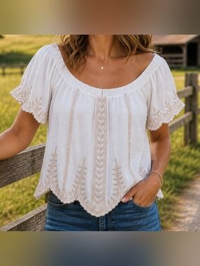 Lush White Off-Shoulder Embroidered Cropped Peasant Top - Women's Size Large
